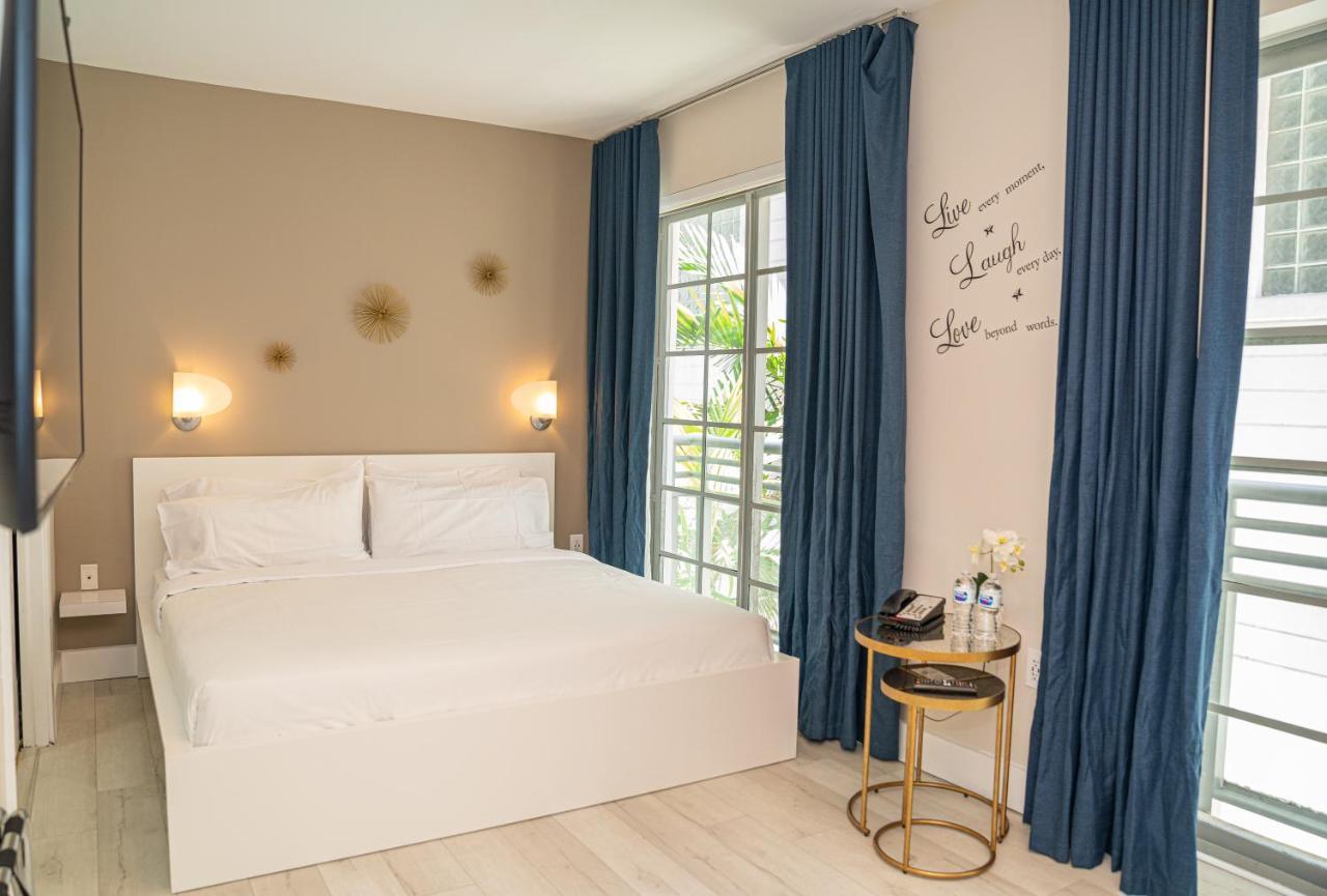 Strand Ocean Drive Suites マイアミビーチ エクステリア 写真