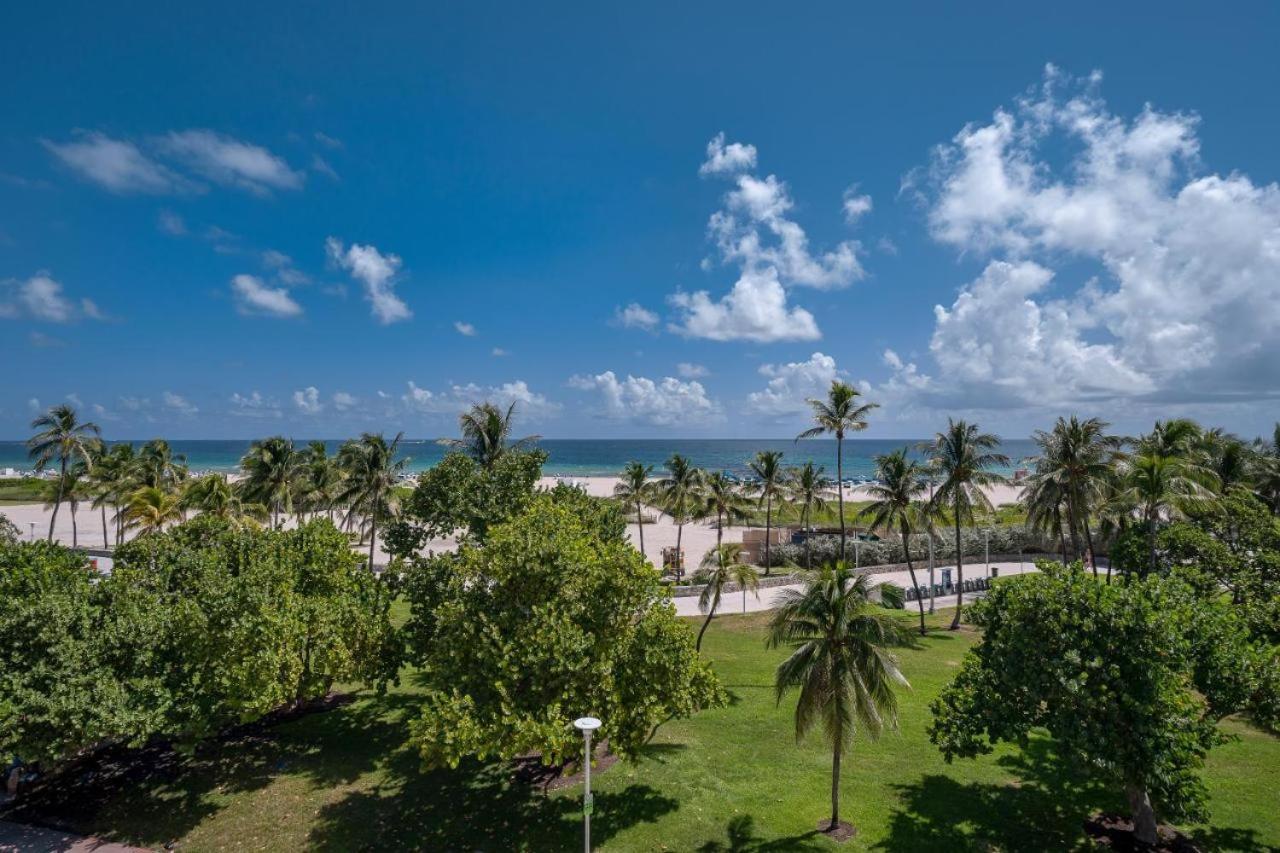 Strand Ocean Drive Suites マイアミビーチ エクステリア 写真