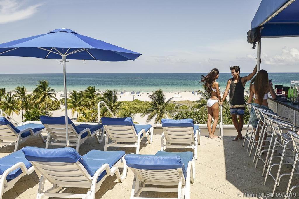 Strand Ocean Drive Suites マイアミビーチ エクステリア 写真