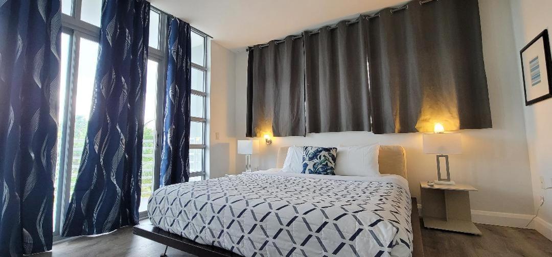 Strand Ocean Drive Suites マイアミビーチ 部屋 写真